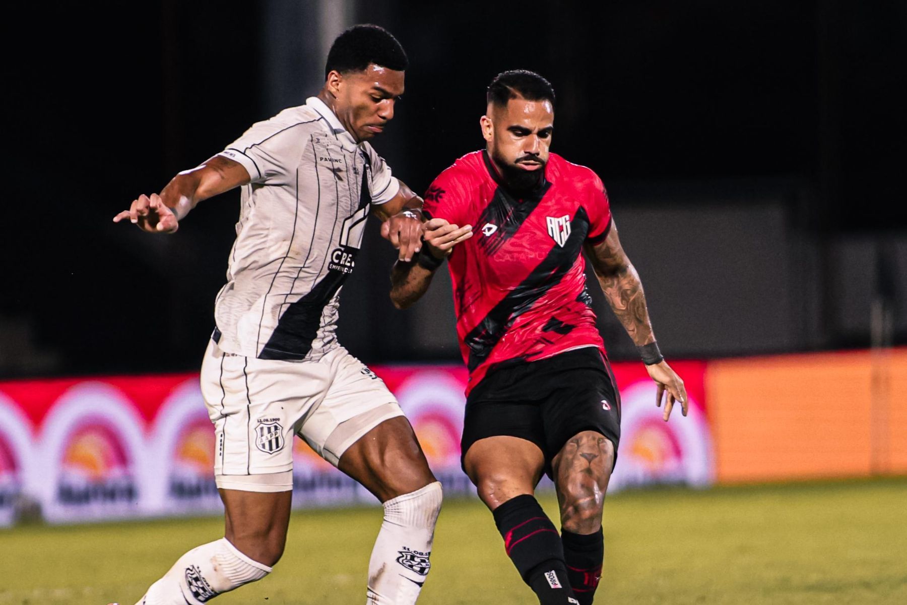 Com gol no fim, Atlético-GO empata com rebaixada Ponte Preta pela Série B