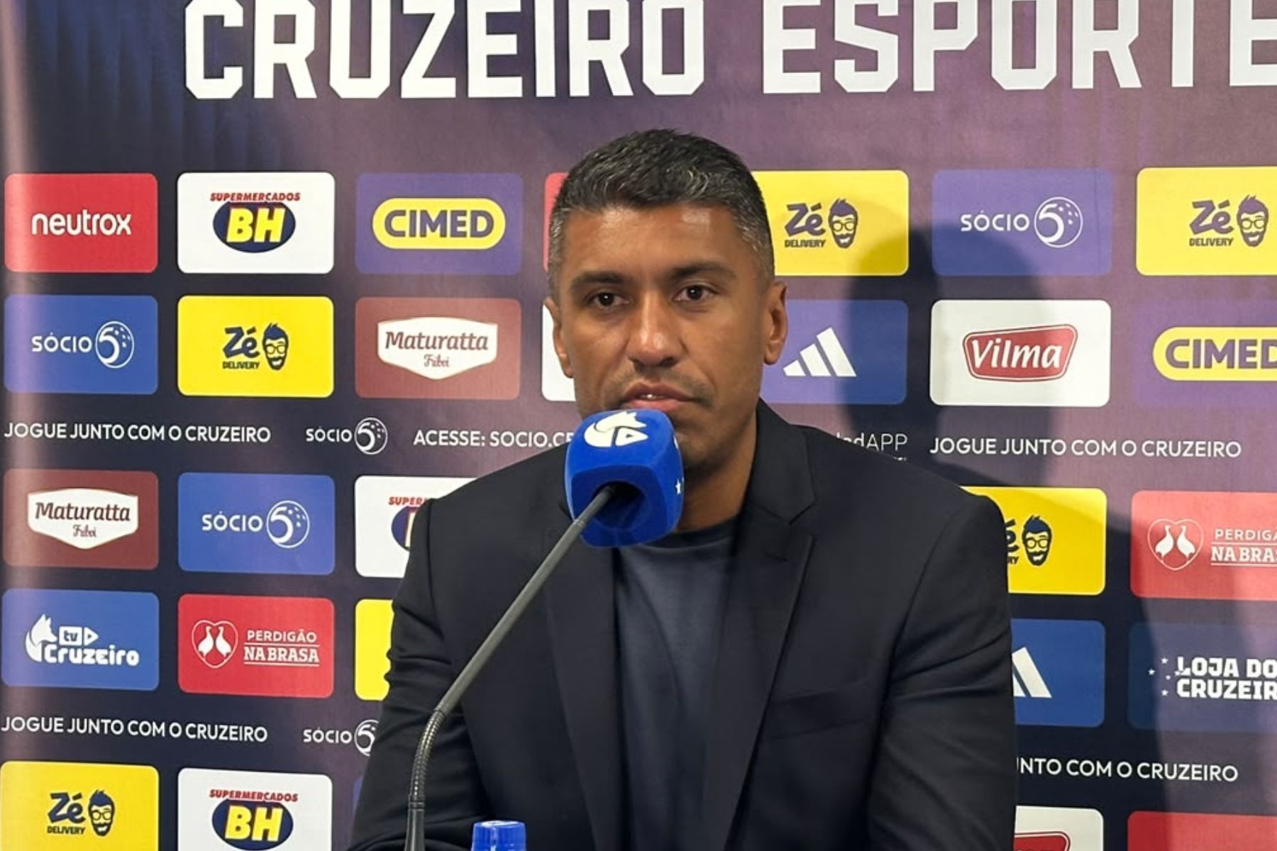Paulinho entra em ação e critica arbitragem de Grêmio x Cruzeiro: 'Erro grave'