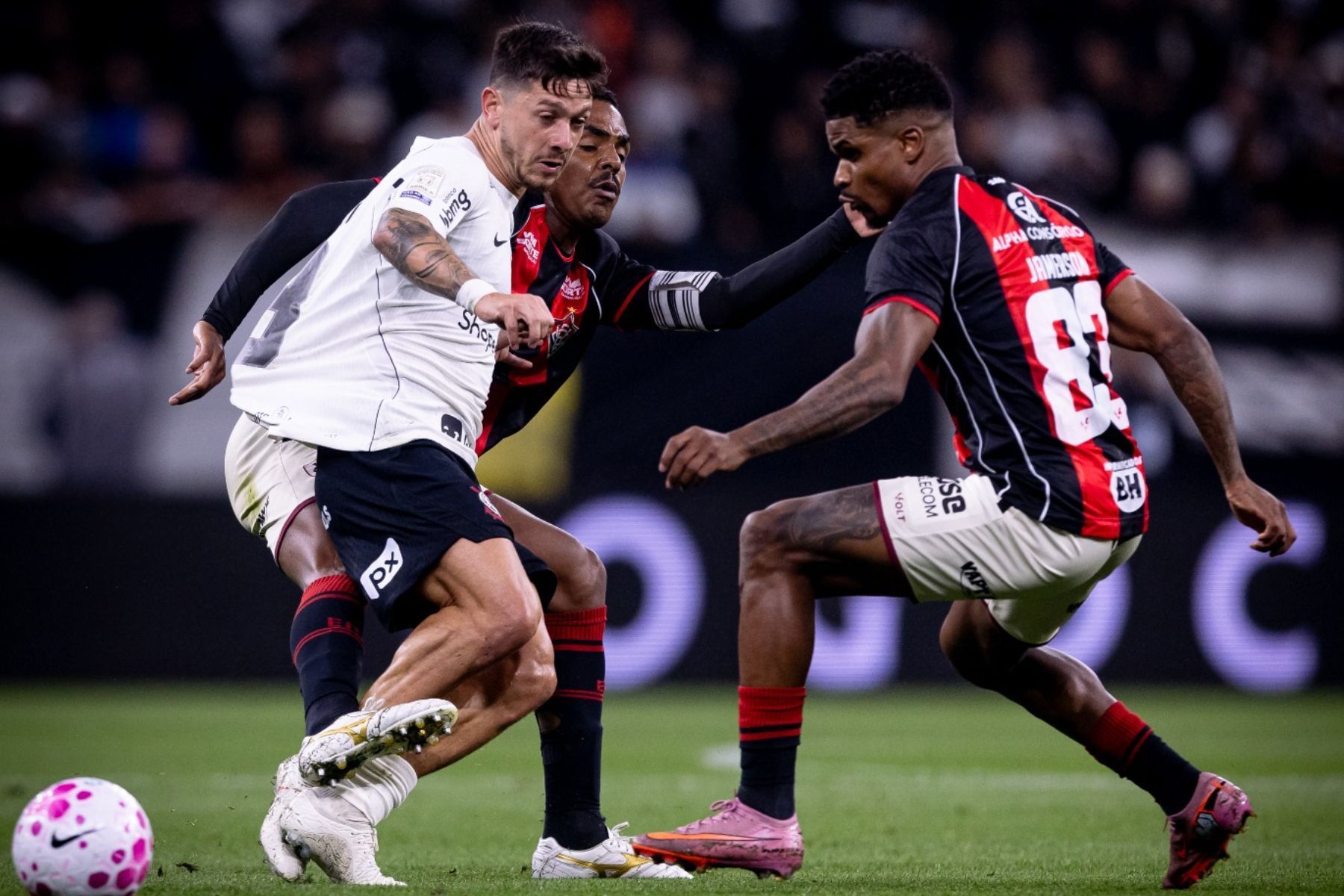 Corinthians encerra sequência de oito jogos seguidos com derrotas no Brasileiro