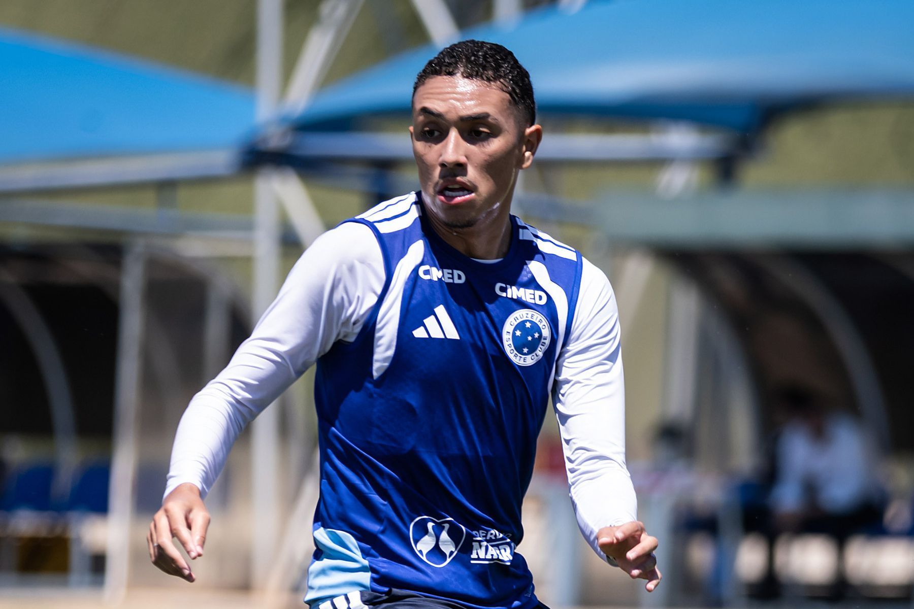 Artur Jorge aponta motivo para falta de chances a Kauã Moraes no Cruzeiro