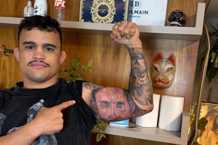 Daniel Willycat tem eternizado no corpo o rosto de Allan Nascimento • Reprodução/Instagram Daniel Willycat