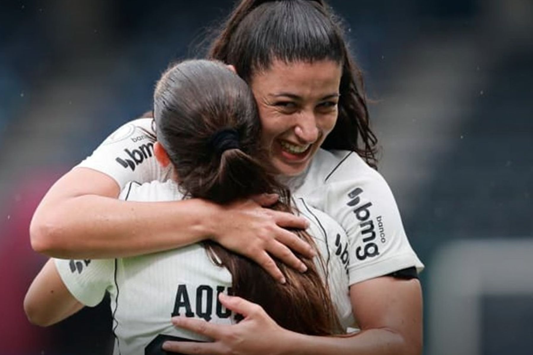 Corinthians goleia Santa Fe e garante liderança do Grupo A da Libertadores Feminina