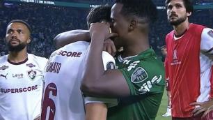 Arias, do Palmeiras, consola rival que perdeu pênalti decisivo do Fluminense