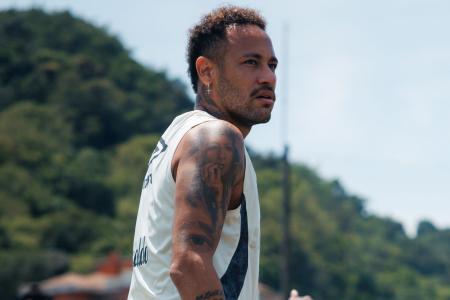 Neymar em treino do Santos