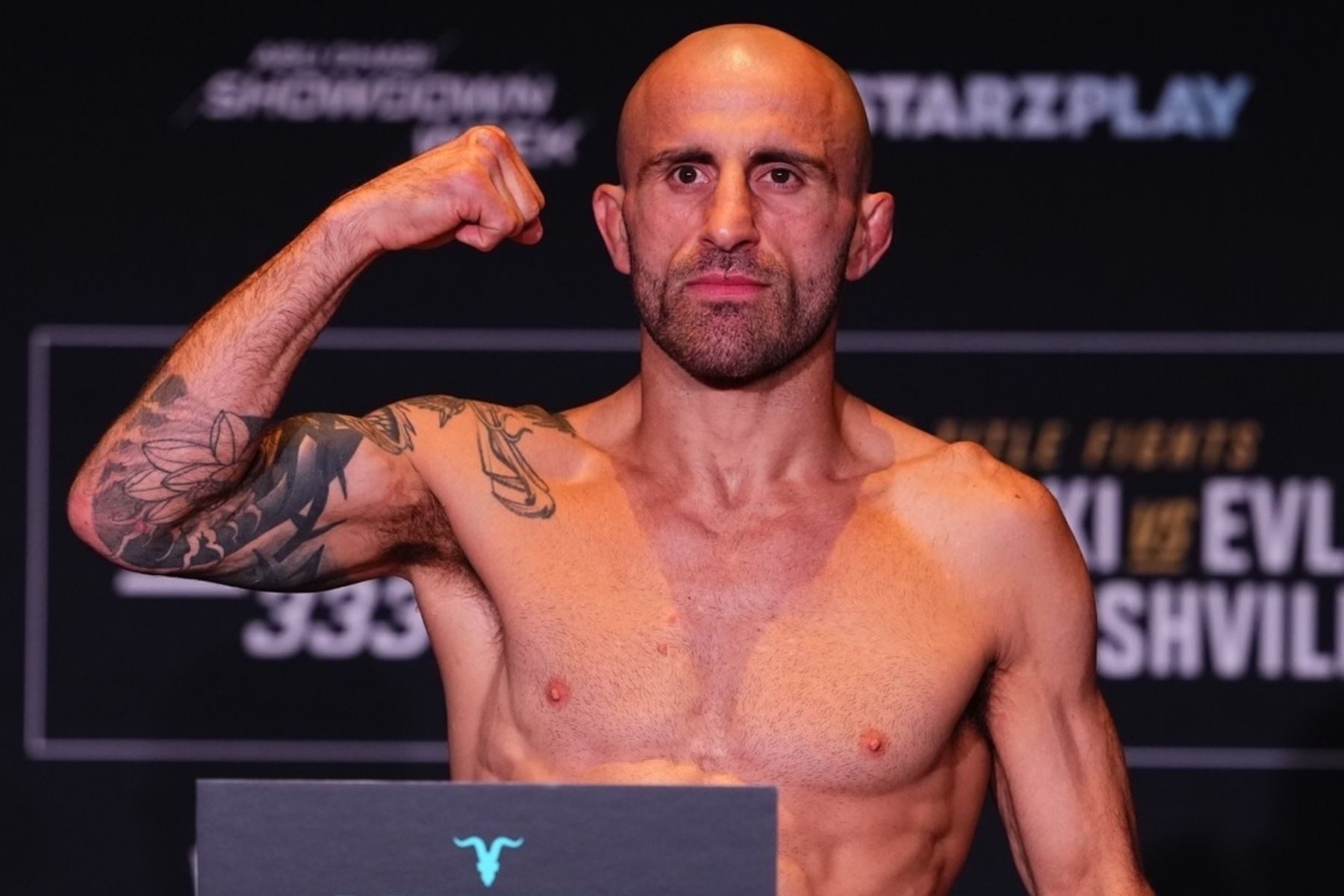 Volkanovski em ação: horário e onde assistir ao card do UFC 333