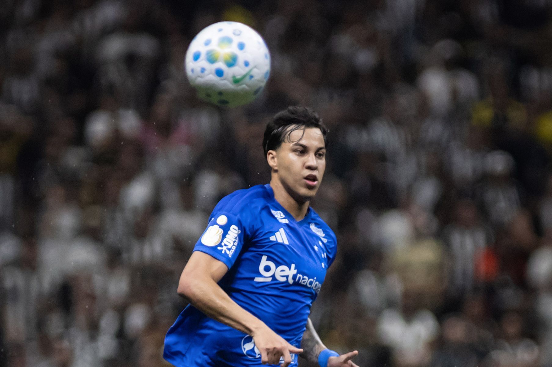 Alvo e carrasco: Kaio Jorge volta à Arena MRV após clássico repleto de polêmicas