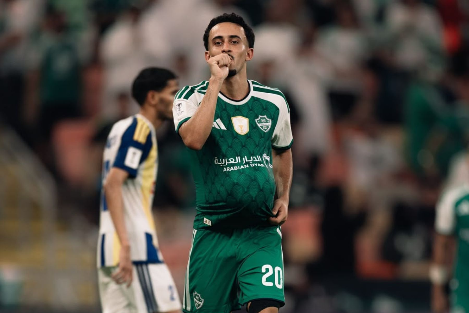 Ex-alvo do Cruzeiro, atacante brilha e é decisivo em torneio continental na Ásia