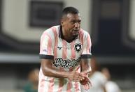 Edenílson assume responsabilidade por fase do Botafogo: 'Nós mesmos nos colocamos'