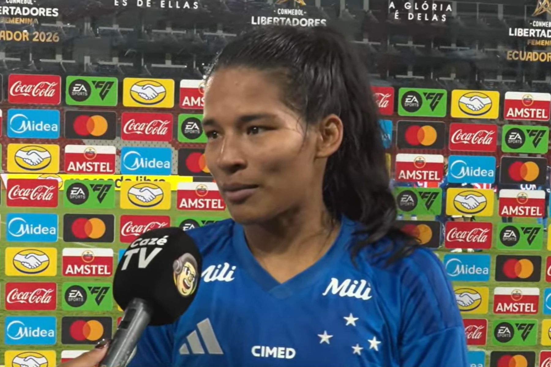 Autora de gol da classificação do Cruzeiro, Marília chora e faz dedicatória à colegas