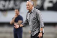 Tite admite 'situação de atenção' do Botafogo contra o rebaixamento no Brasileirão