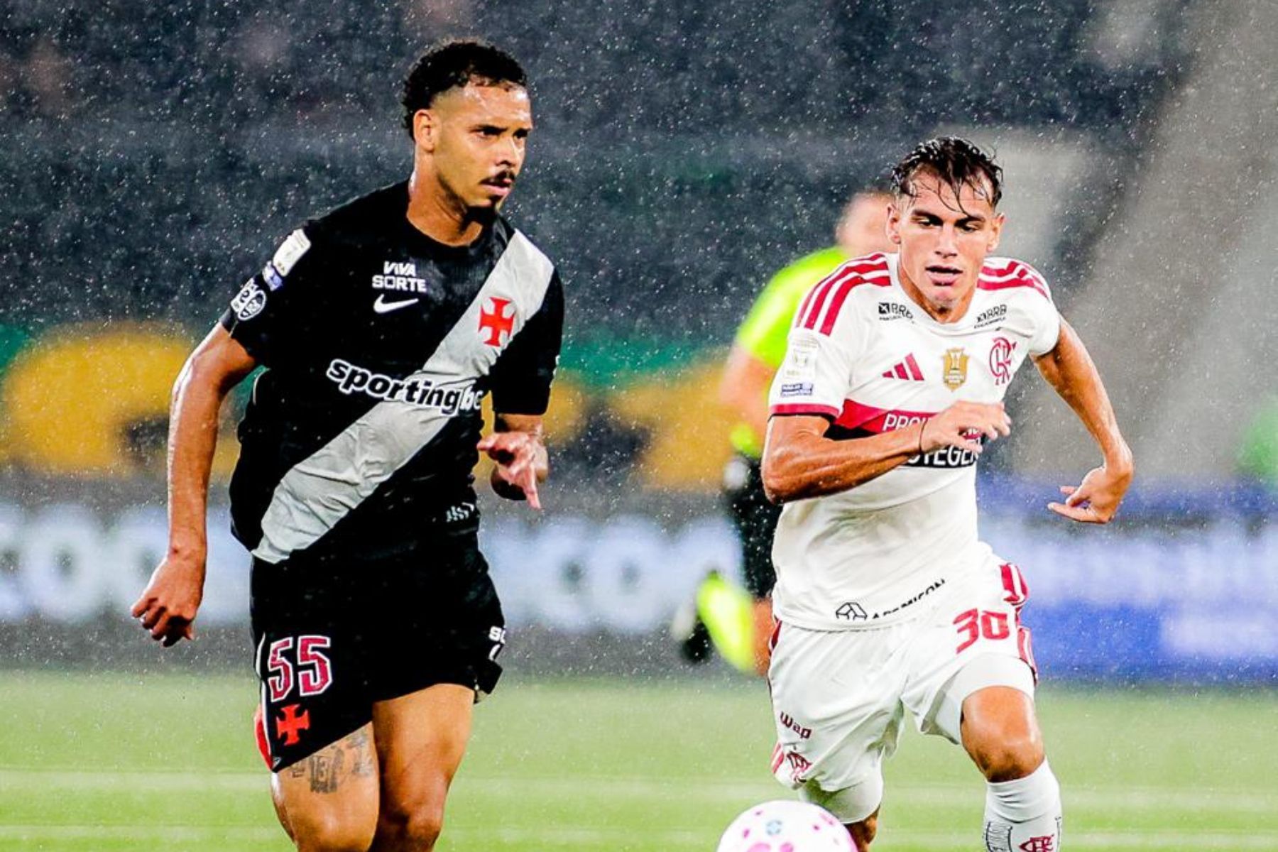 Vasco atinge marca de 11 anos sem vencer o Flamengo no Campeonato Brasileiro
