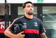 Flamengo revela diagnóstico de Lucas Paquetá, substituído com dores contra o Vasco
