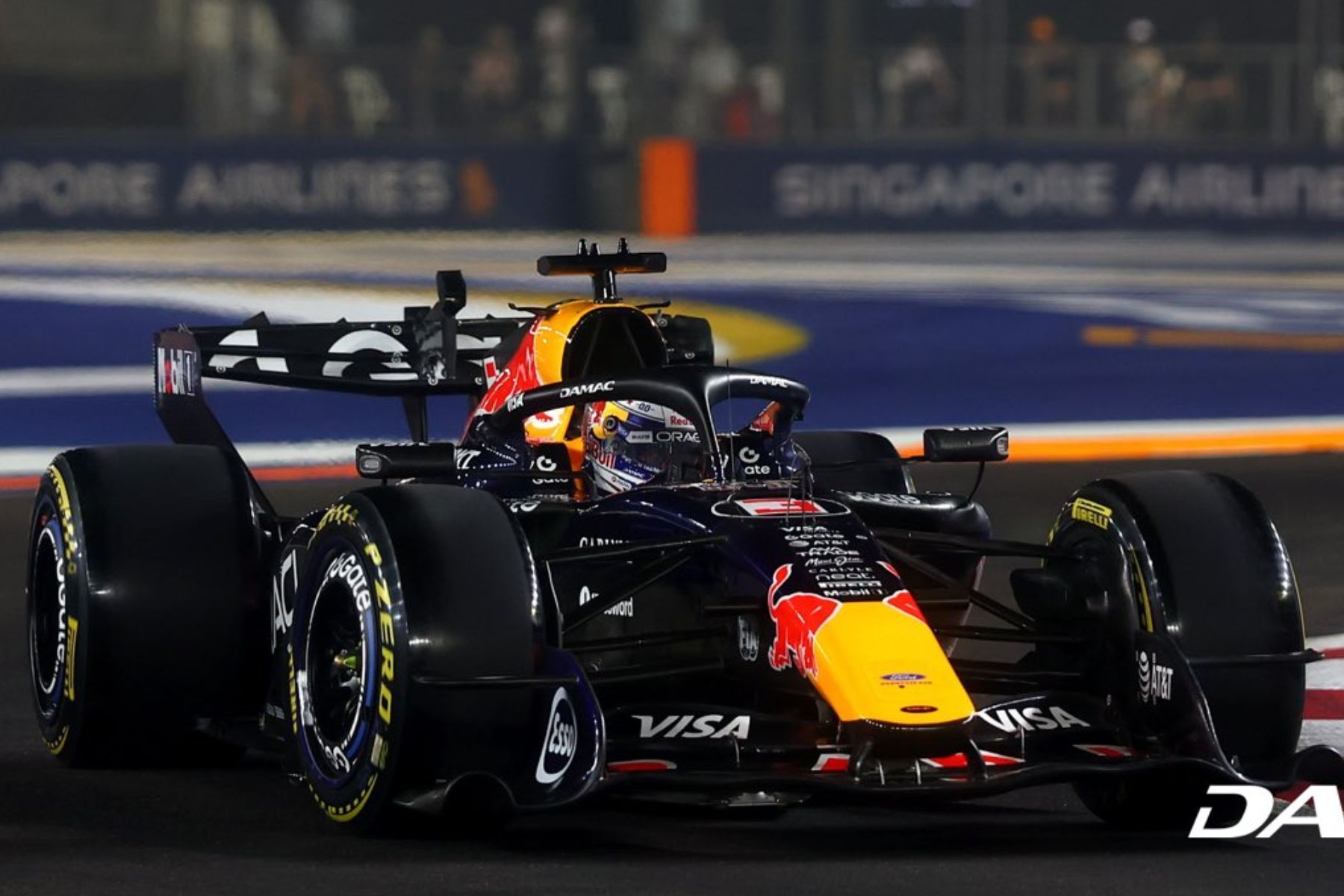 Verstappen crava volta rápida no fim e anota pole para sprint no GP de Singapura de F1