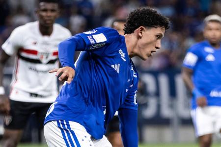 Felipe Morais, meio-campista do Cruzeiro