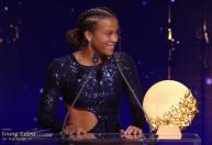 Bola de Ouro 2026: Vicky López, do Barcelona, recebe prêmio de melhor jogadora jovem