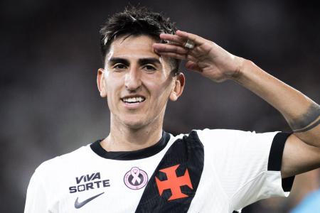 Lezcano fez um dos gols da vitória do Vasco nesta quarta-feira