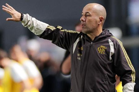 Leonardo Jardim viu a equipe que comanda sair na frente, mas sofrer o empate
