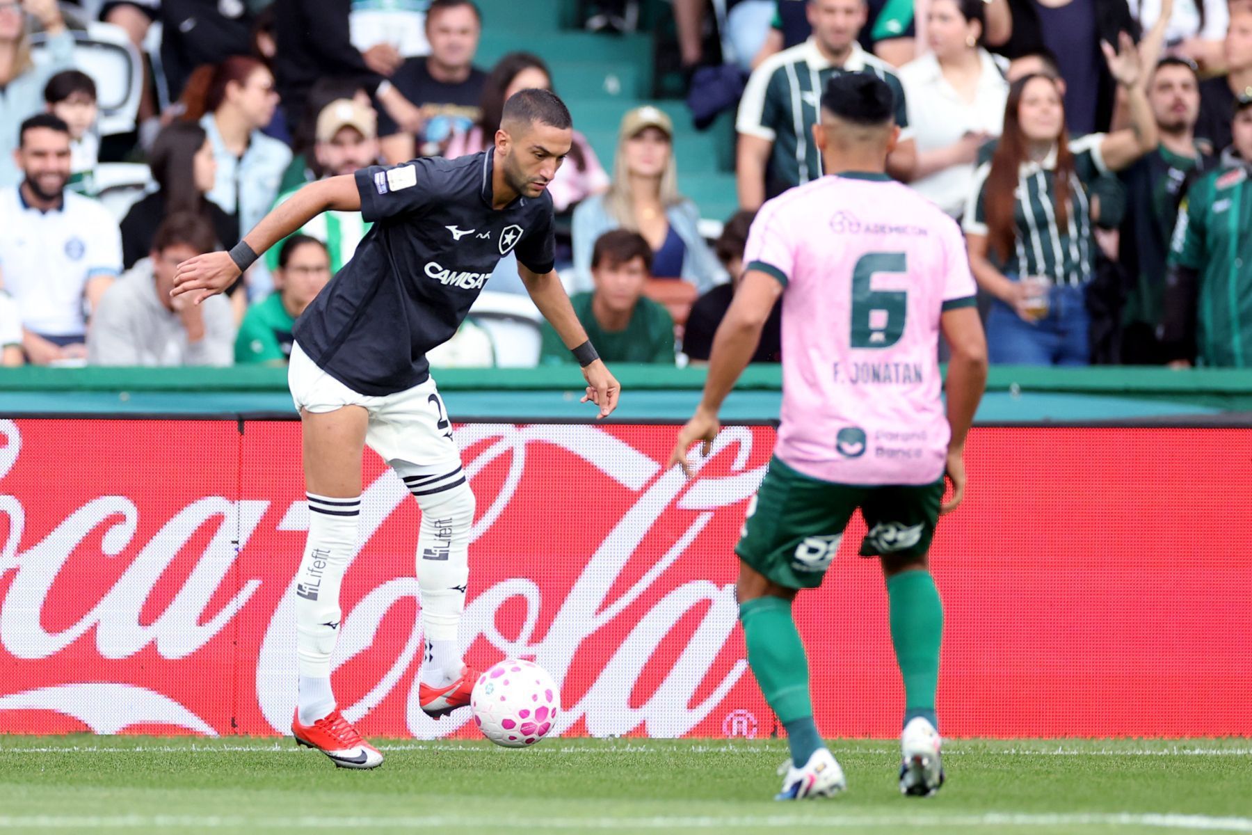 No Couto Pereira, Coritiba e Botafogo empatam pelo Brasileirão