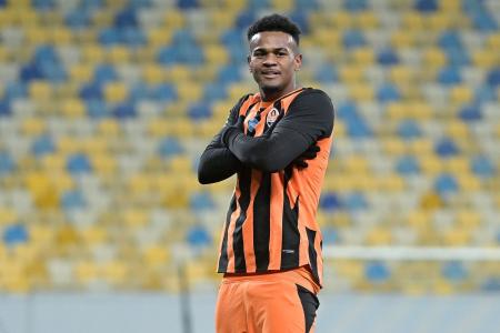 Ex-Atlético, Alisson Santana celebra gol marcado pelo Shakhtar Donetsk