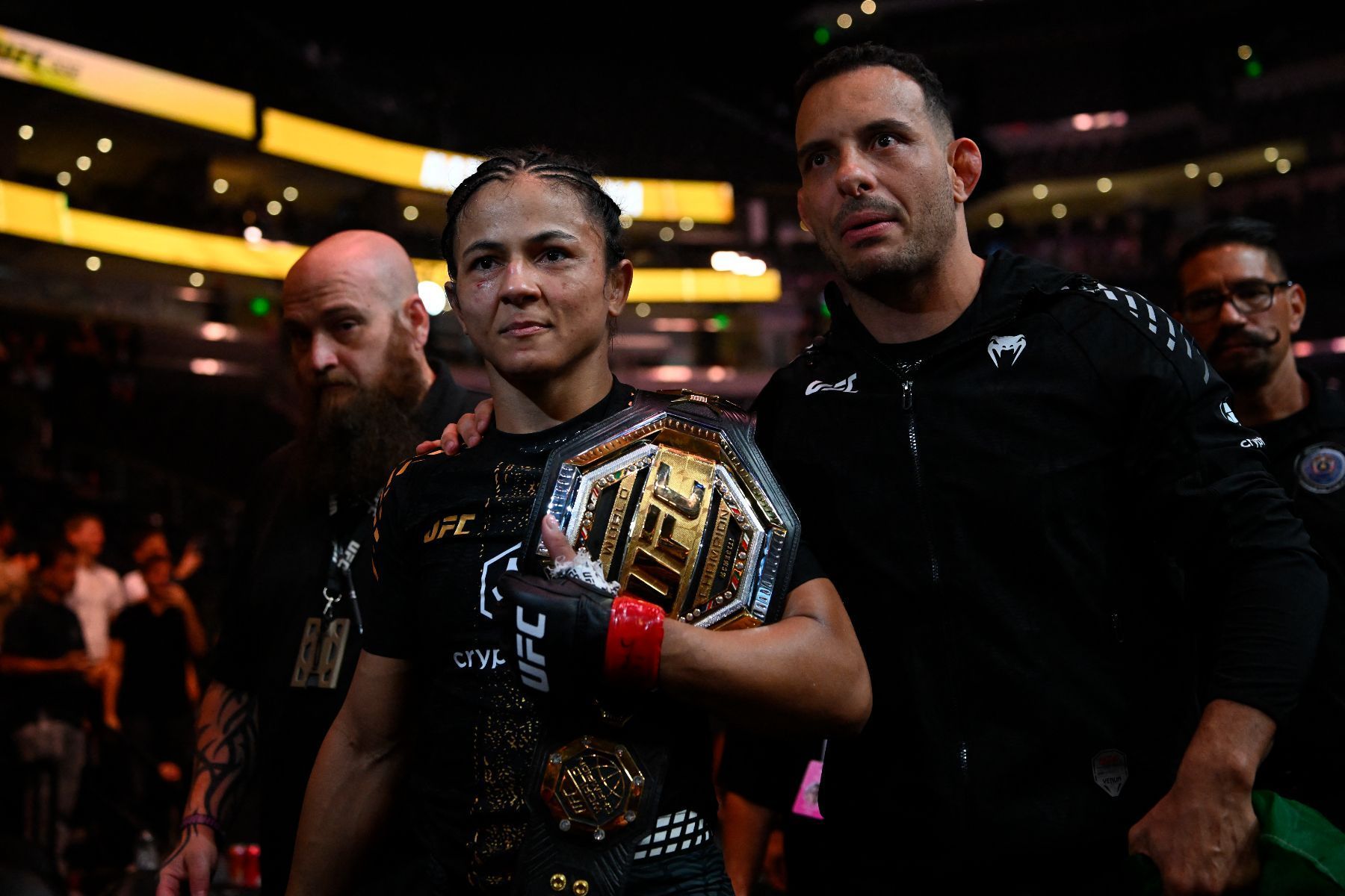 Nova campeã do UFC, mineira Natália Silva manda forte mensagem após ganhar cinturão