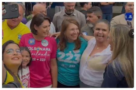 Michele Bolsonaro votou na manhã deste domingo (4).