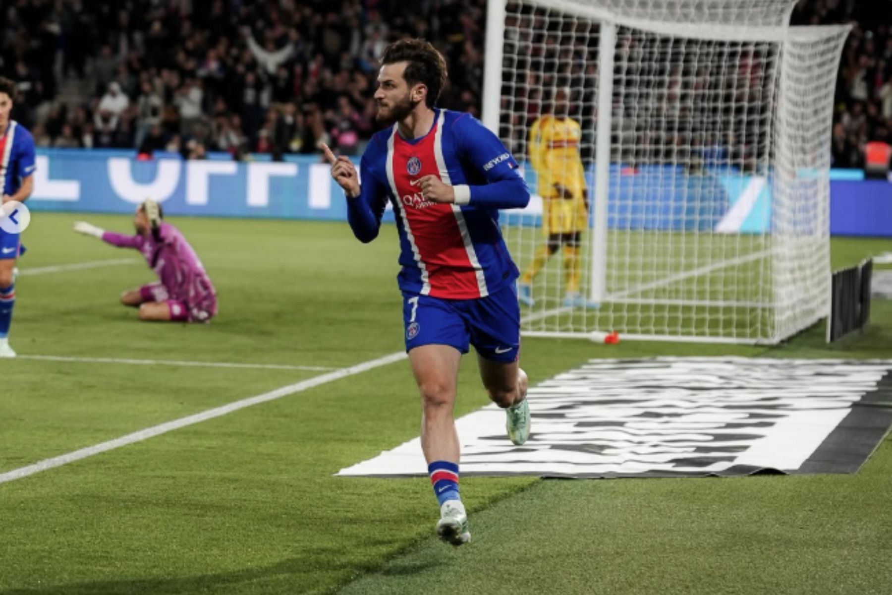 PSG vence Le Mans em casa e embala terceira vitória seguida no Campeonato Francês