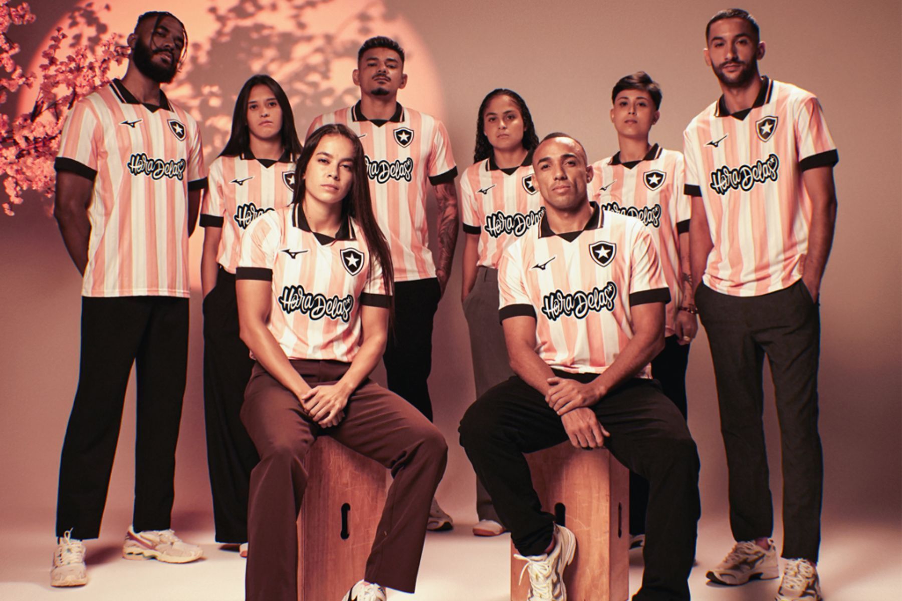 Botafogo lança camisa em homenagem ao Outubro Rosa