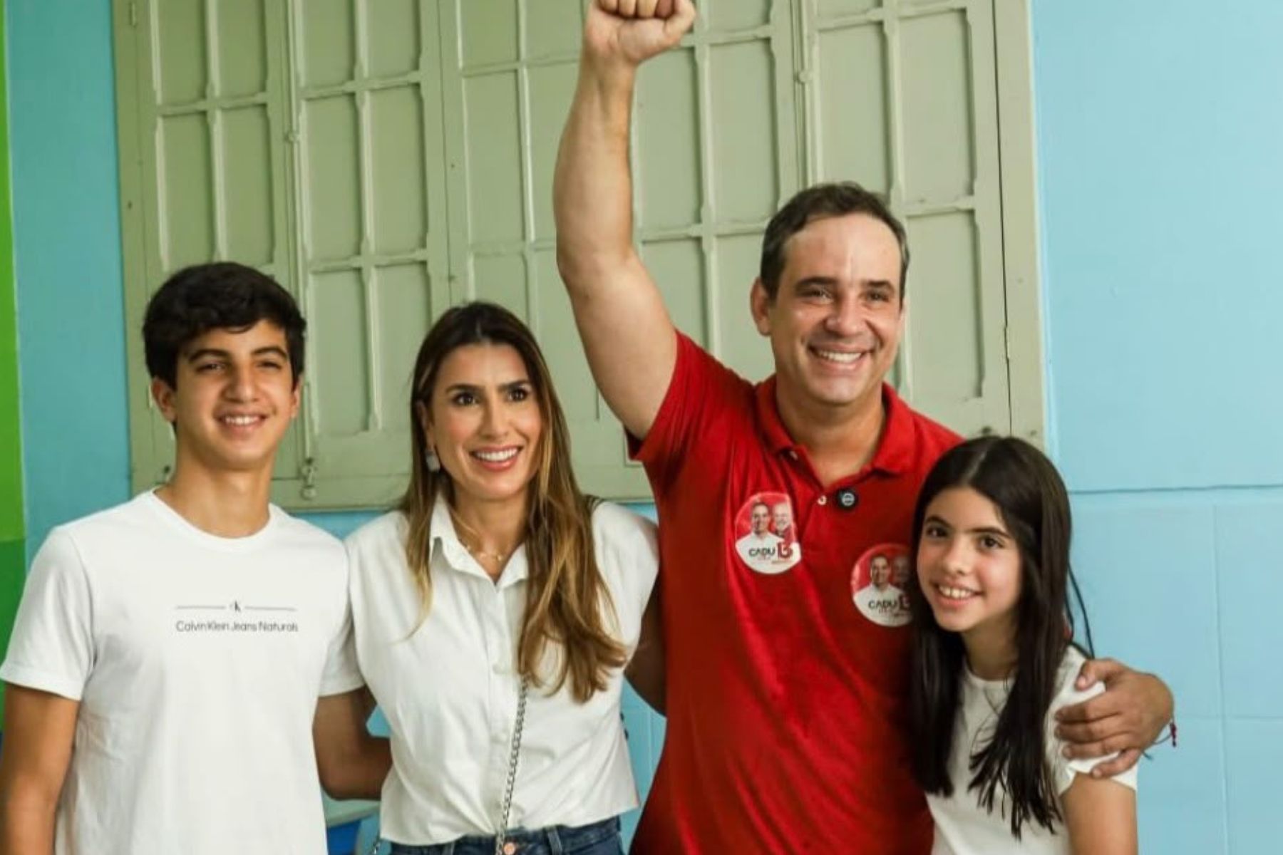 Cadu de Lula vota pela manhã deste domingo com familiares e aliados políticos