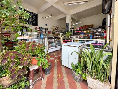 Mercearia Comercial Frei Orlando | Rua Três Pontas, 520 - Carlos Prates • Bernardo Cançado | Itatiaia