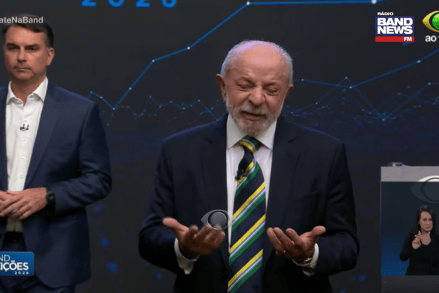 'Gestos' de Flávio irritam marqueteiro de Lula em debate da Band