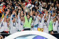 Camisa usada por Cristiano Ronaldo em título histórico do Real Madrid é vendida por R$ 794 mil