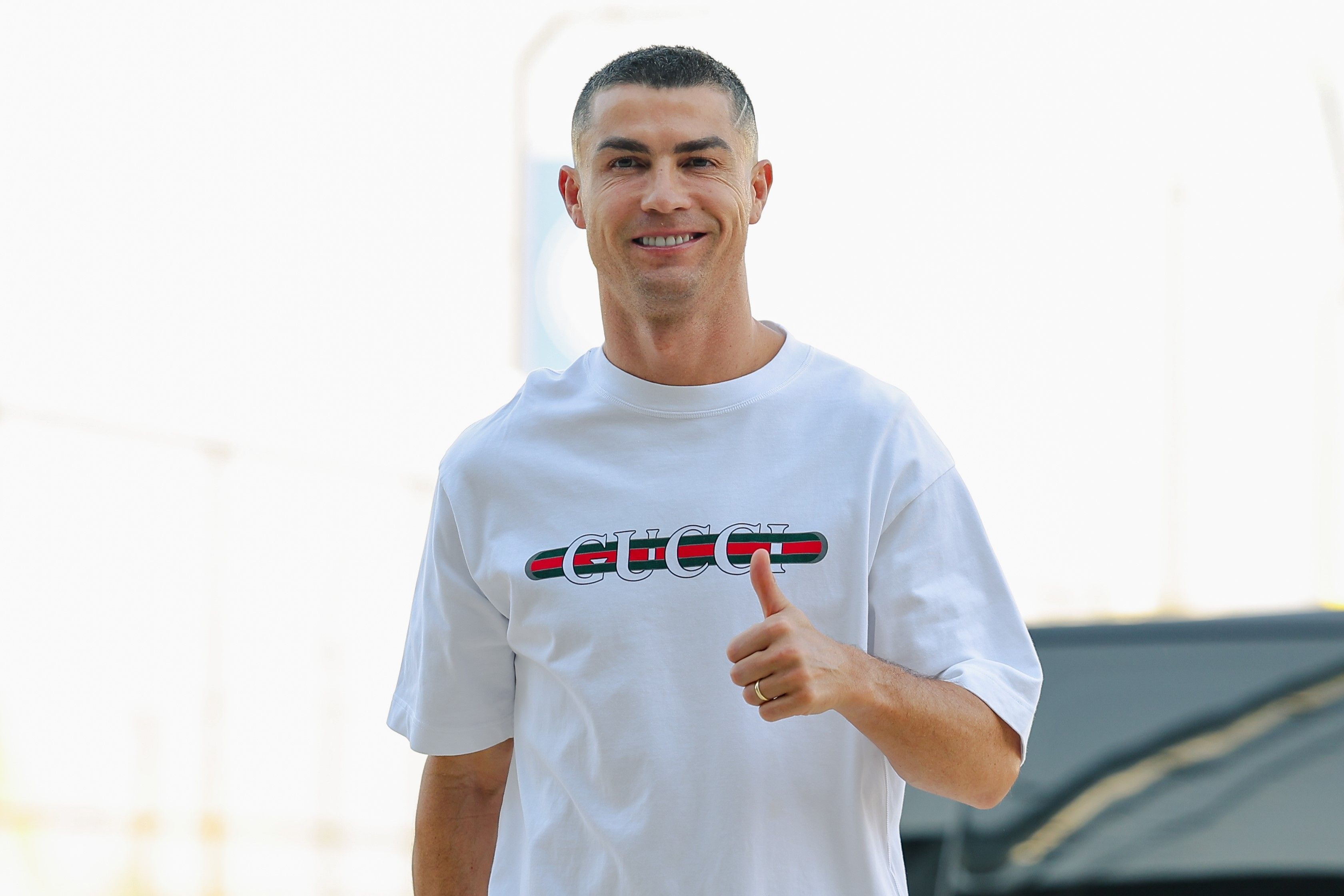 Após crise em Portugal, CR7 volta ao Al-Nassr com novo visual; veja