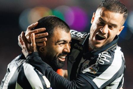 Coutinho participou do segundo gol anotado por Gabigol