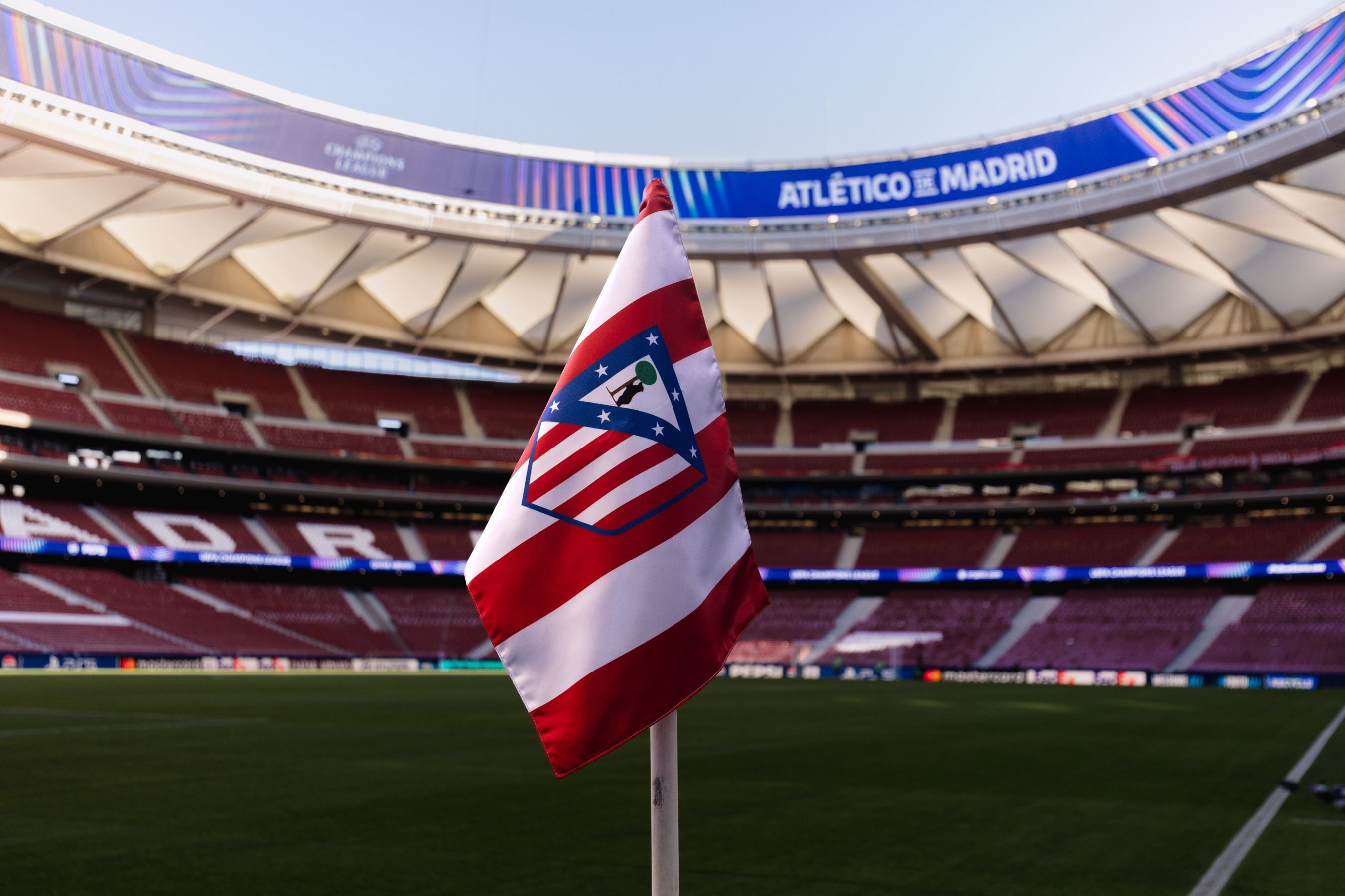 Atlético de Madrid x United: veja escalações para duelo pela Champions League