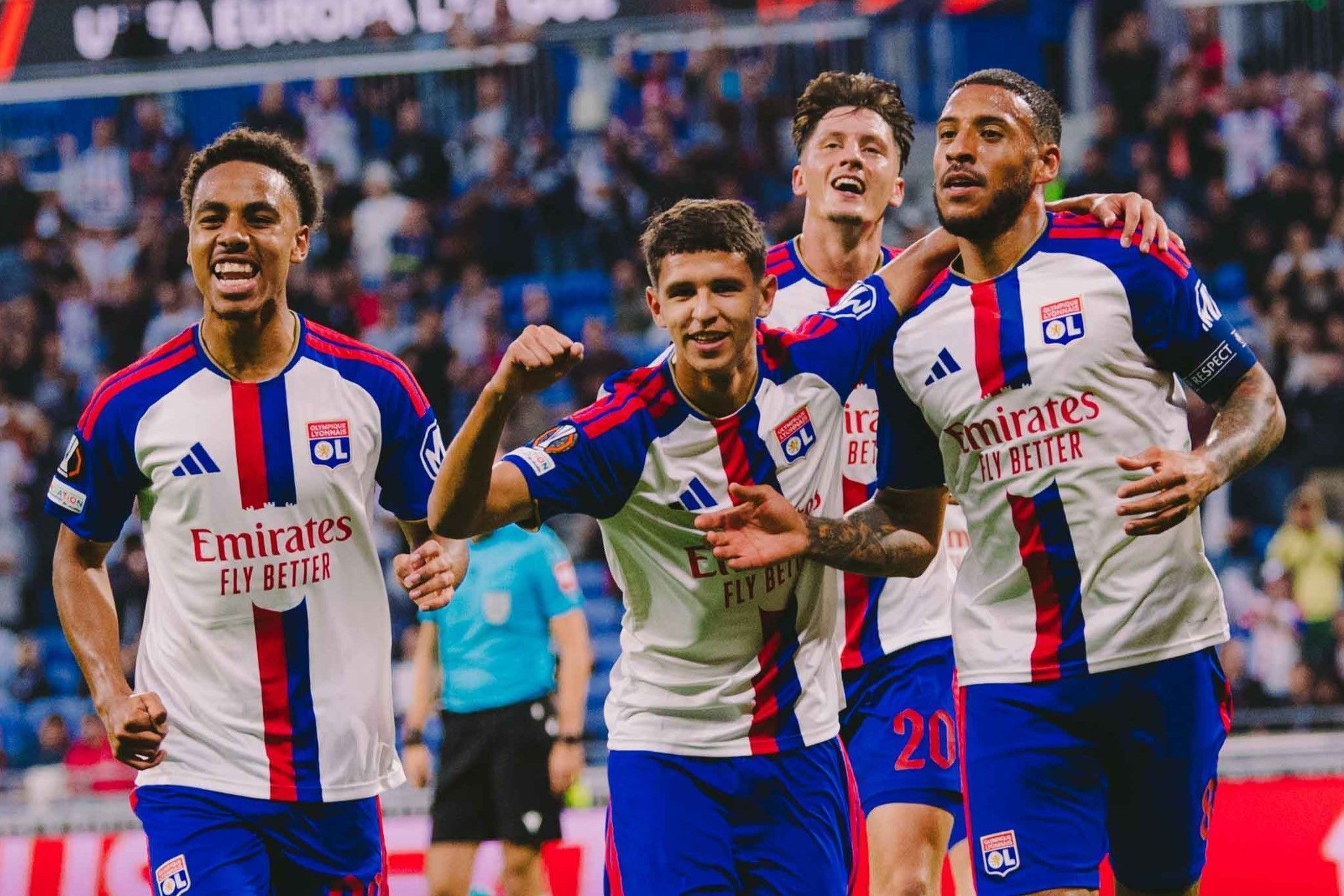 Lyon vence Crystal Palace em jogo de cinco gols na Liga Europa