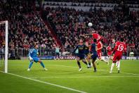 Bayern e Arsenal fazem jogo movimentado e ficam no empate pela Champions League