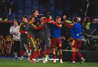 Com dois gols em dois minutos, Roma vira e vence Cagliari pelo Campeonato Italiano