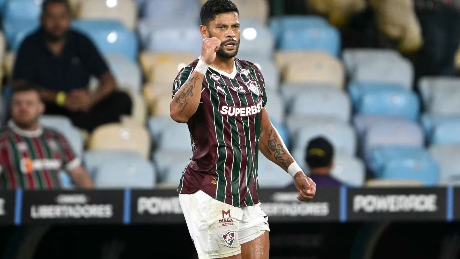 Em grande fase no Fluminense, Hulk vira destaque no site da Copa Libertadores