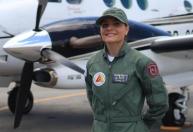 Avião da PM cai em MG: piloto recebeu homenagem após voltar de licença-maternidade