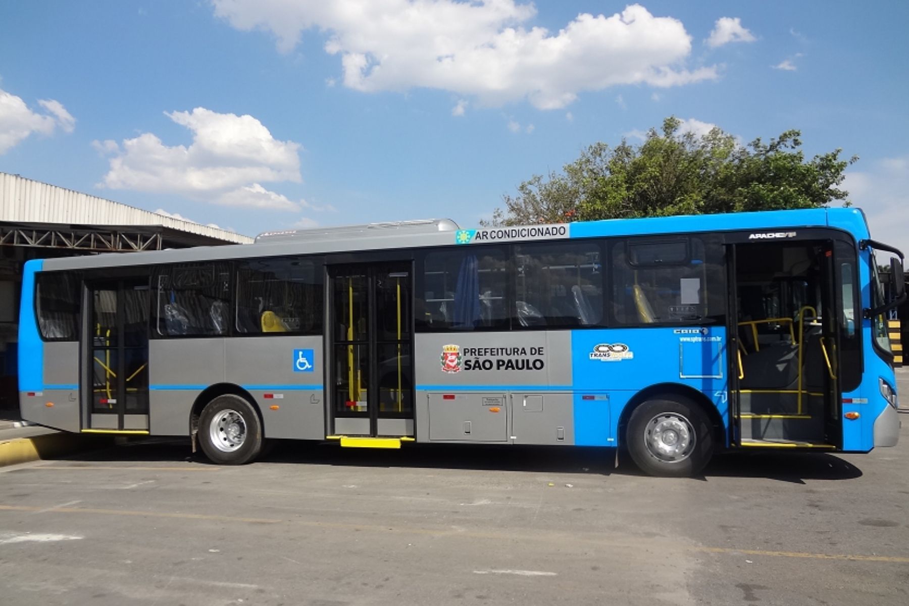 Greve de motoristas de ônibus em SP afeta 34 linhas e mais de 200 mil passageiros nesta segunda-feira (19)