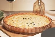 Torta de bacalhau de travessa: é só bater a massa no liquidificador e levar ao forno