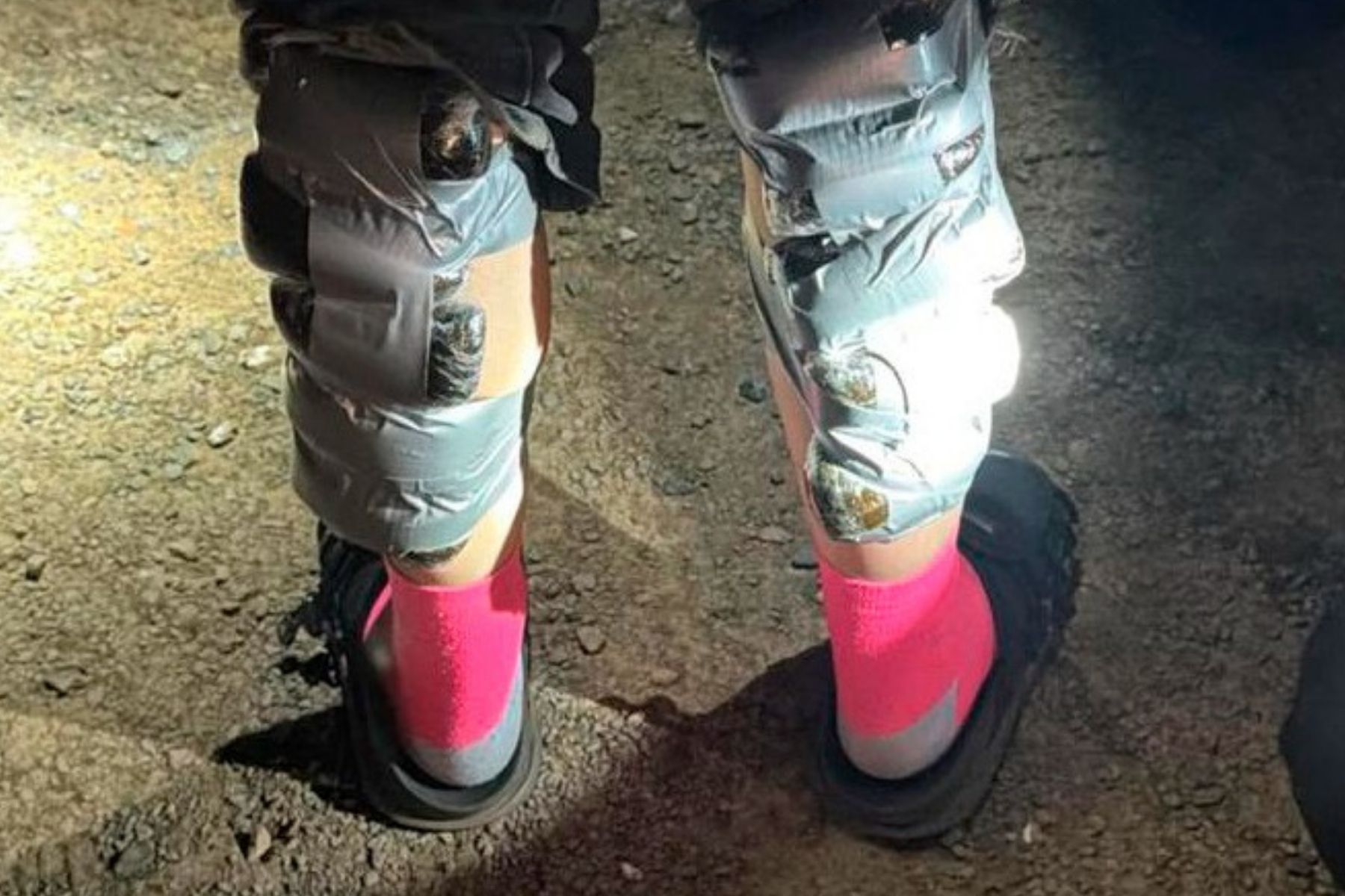 Jovem é presa com quase 5kg de drogas colados às pernas durante viagem de carona no Paraná