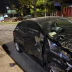 Vídeo: motorista bate carro em caçamba em BH, e amigo deixa recado para PM; 'Pedimos desculpas'