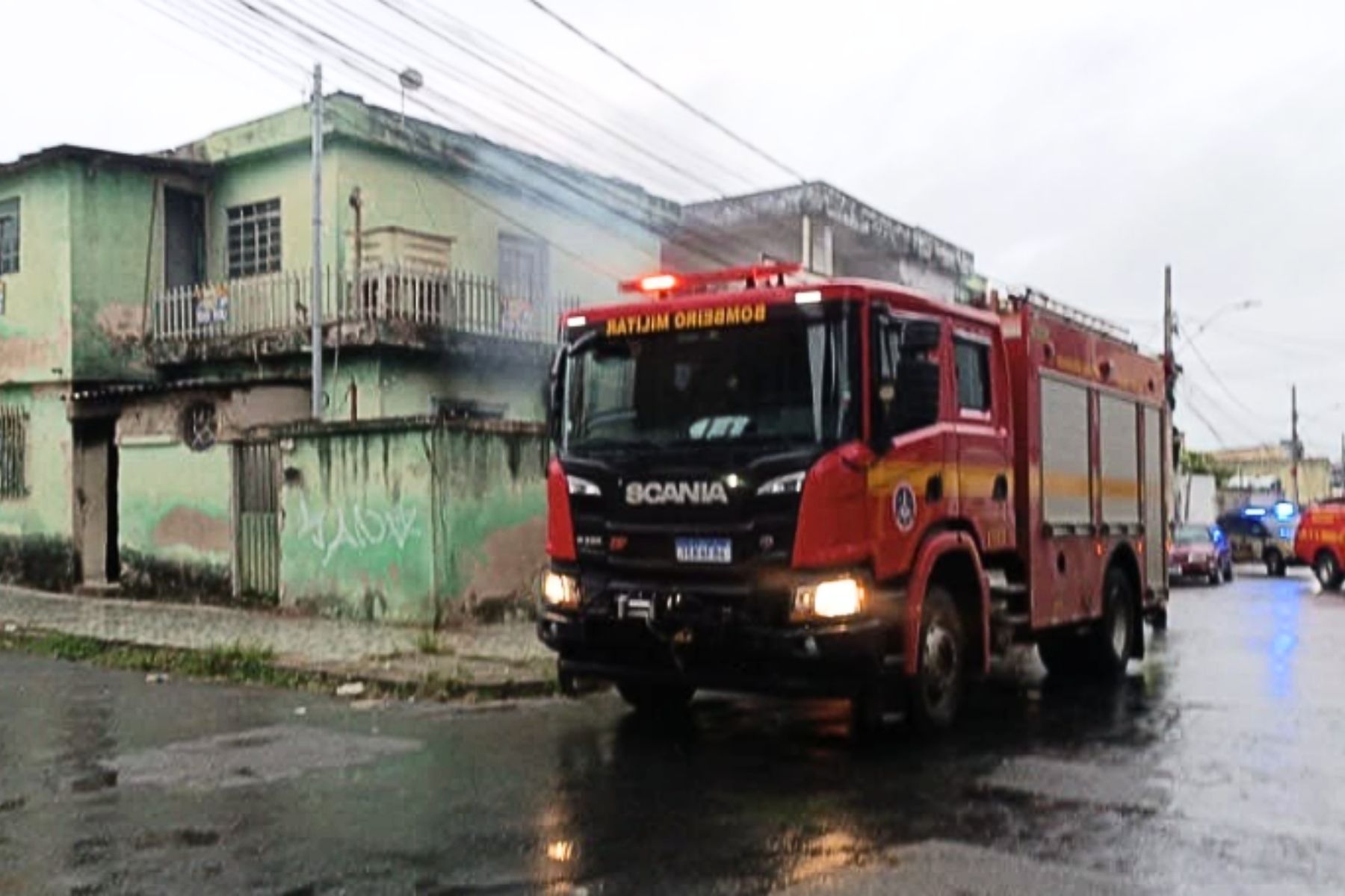 Homem é encontrado carbonizado em casa no bairro Piratininga, em BH