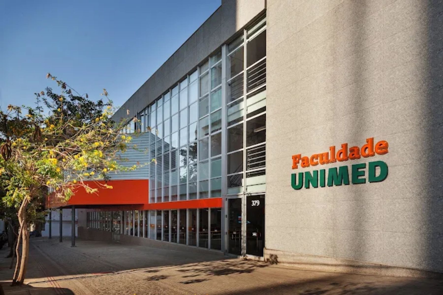Reta final: inscrições para 200 vagas gratuitas no curso Técnico em Enfermagem da Faculdade Unimed terminam no dia 30