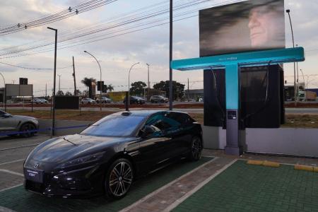 Carregador de 1.500 kW promete mudar a rota do abastecimento dos carros elétricos
