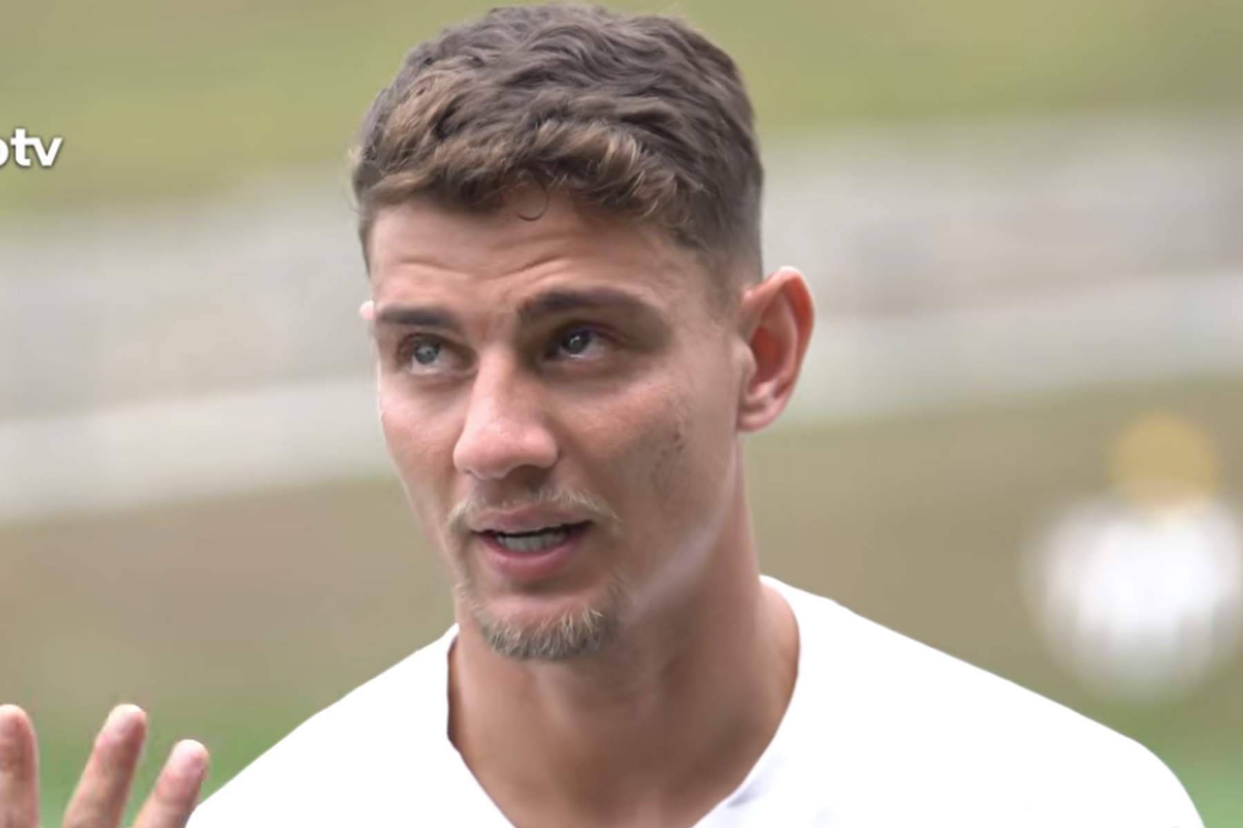 Natanael vai às lágrimas ao celebrar marca expressiva pelo Atlético: 'Sou privilegiado'
