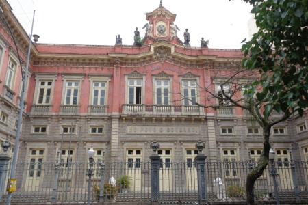 Fachada do Colégio Estadual Amaro Cavalcanti, na Zona Sul do Rio de janeiro