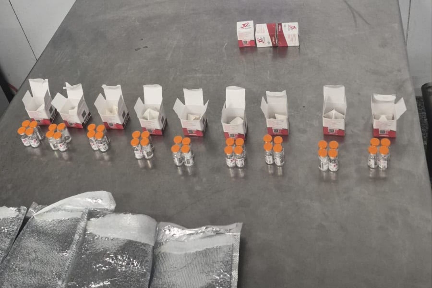 PF prende duas mulheres com 48 frascos de medicamentos emagrecedores no Aeroporto do Galeão, no RJ
