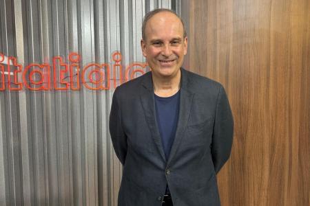 Professor Carlos Braga • Fabiano Frade/ Itatiaia